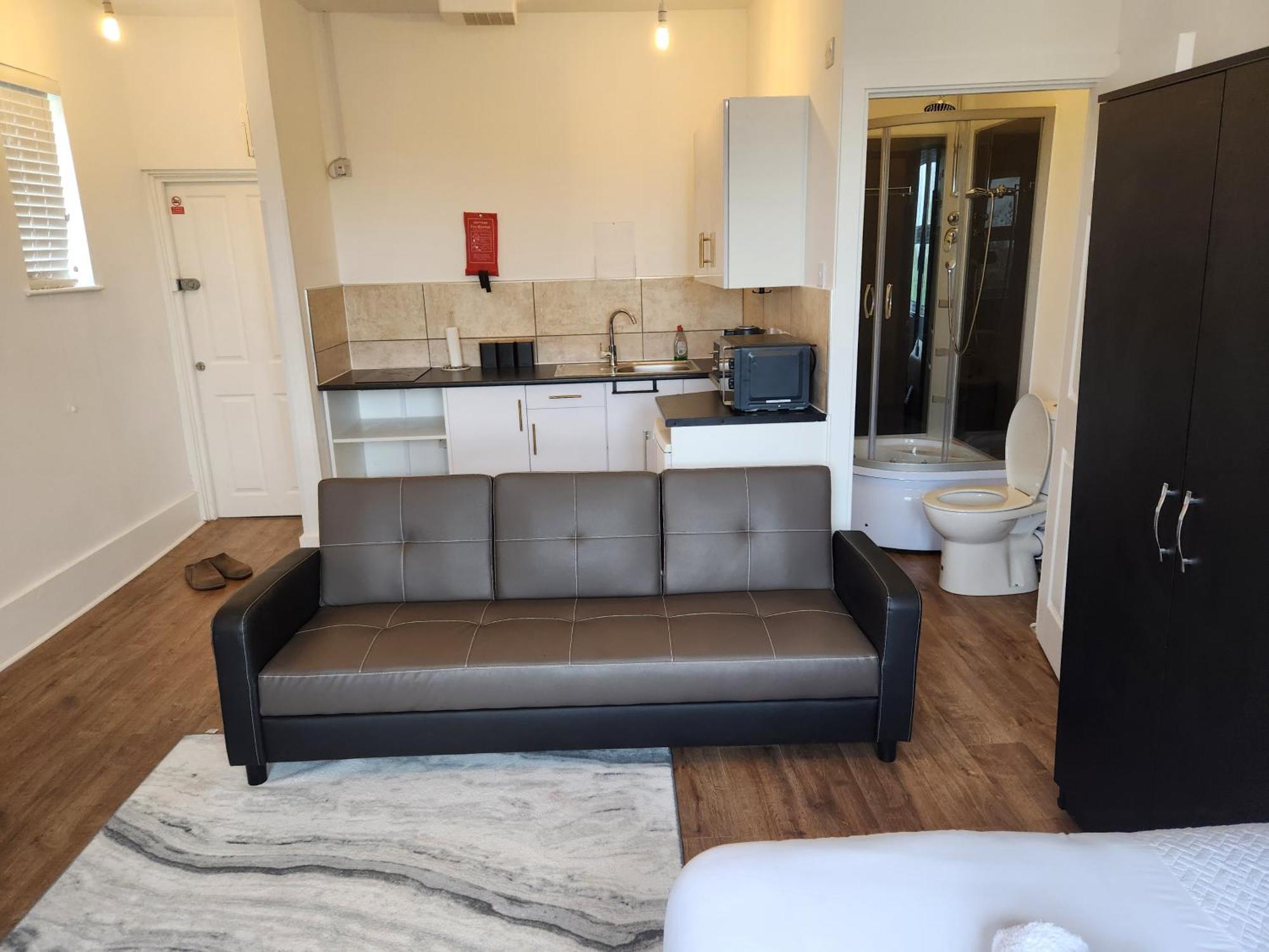 Immaculate 1-Bedroom In Greenhithe Dış mekan fotoğraf